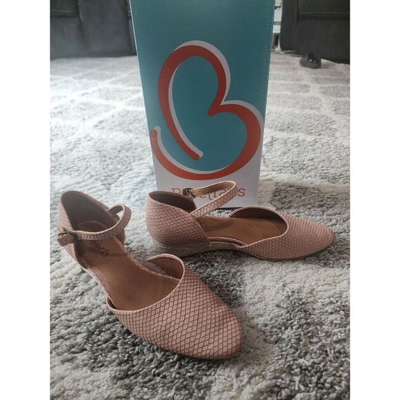 Baretraps Womens Size 7M Closed Toe Heel Sandles LAVERICK Blush - Picture 1 of 8